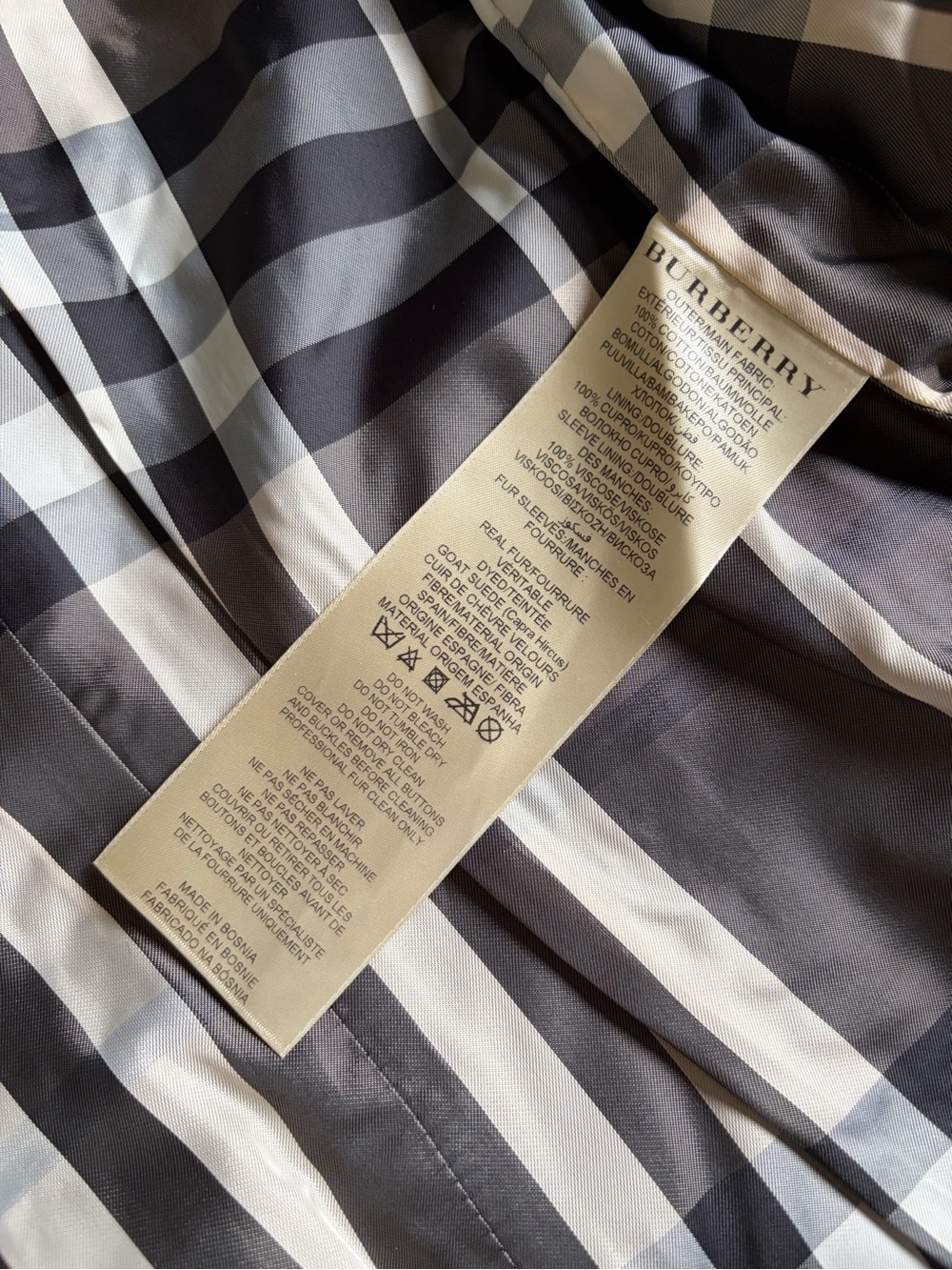 Burberry Trench Coat - Picture 7 of 12